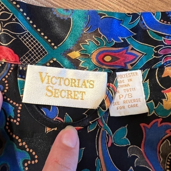 Victoria’s Secret Gold Label Vintage Robe/nightgown - Small (P) - Picture 7 of 8